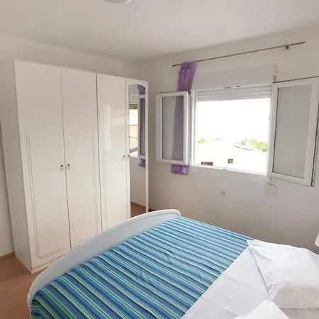 2774b Apartment